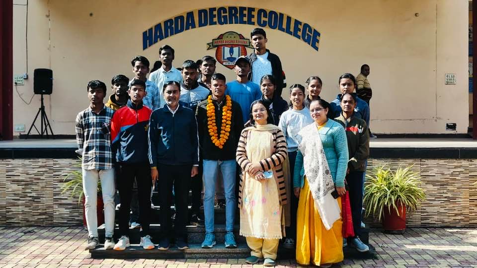 You are currently viewing हरदा डिग्री कॉलेज के NCC कैडेट भगवानदास अहिरवार का अग्निवीर भर्ती में चयन, महाविद्यालय में खुशी की लहर